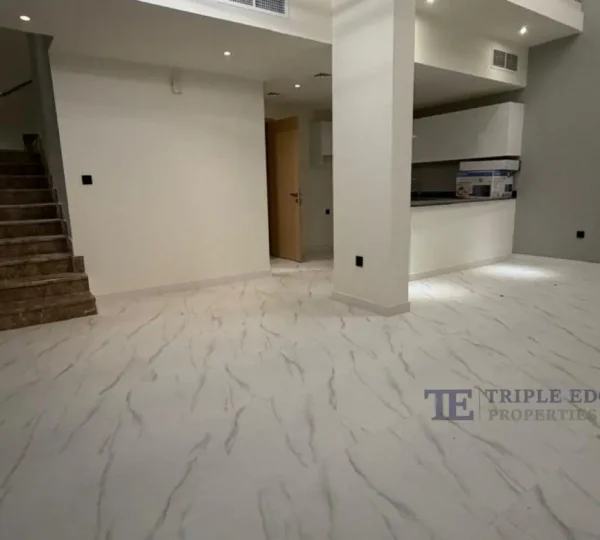 Huge Townhouse